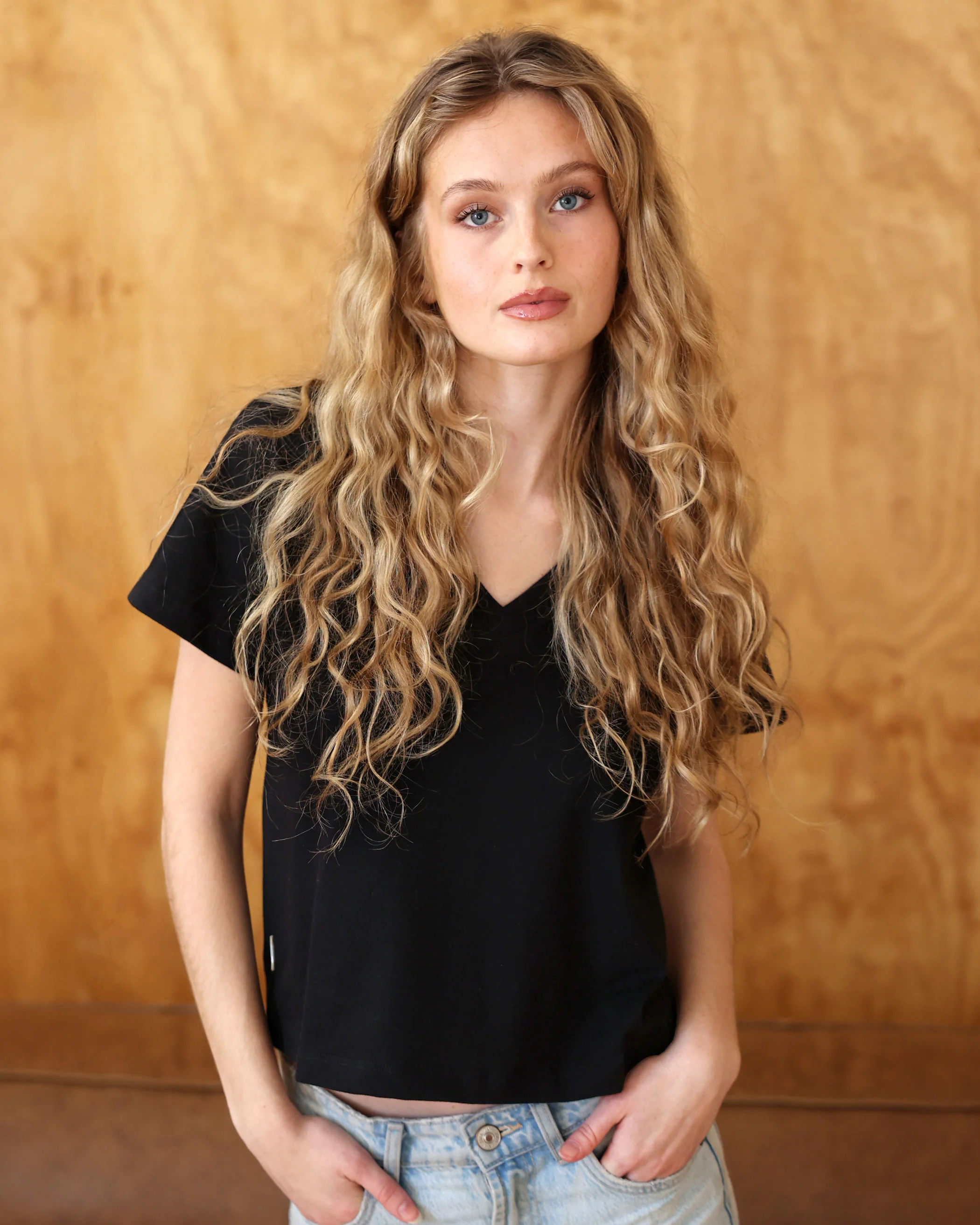 Friday V-Neck Tee Black - Image 3