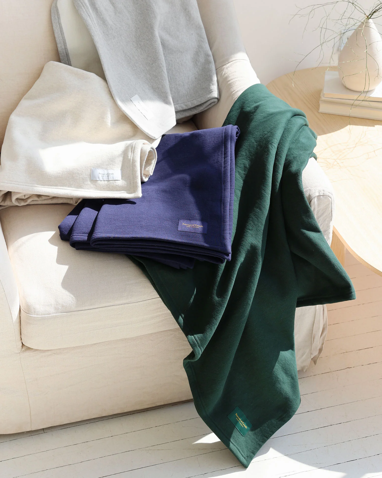 Sweater Blanket Navy - Image 4