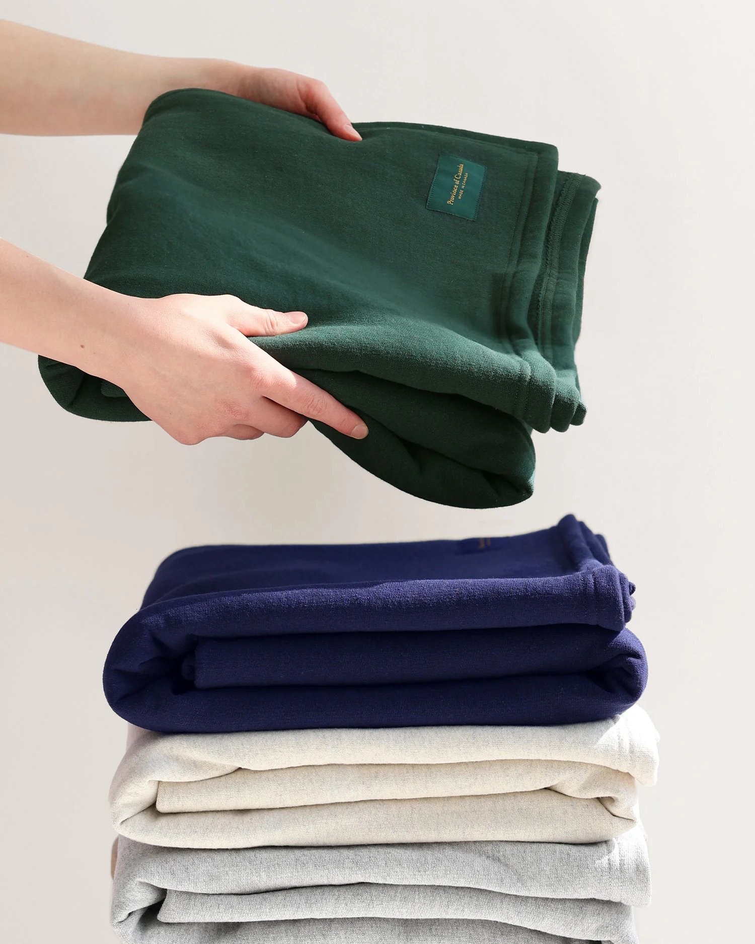 Sweater Blanket Navy - Image 5
